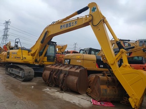 Excavatrice sur chenilles KOMATSU PC210 d'occasion efficace, poids opérationnel de 21 tonnes, pour travaux agricoles, excavatrice d'occasion PC210lc-7 - Product Image 2