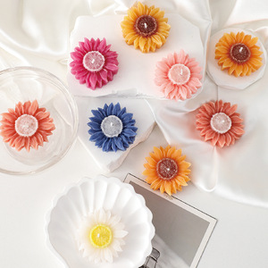 Vela Aromática de Girasol y Margarita, Hecha a Mano con Cera de Soya, Vela Floral para Decoración del Hogar, Accesorio para Fotos, Recuerdo para Fiestas - Product Image 2