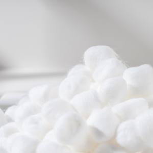 100 pezzi monouso vendita diretta in fabbrica di alta qualità morbido trucco 0.5g di piccole dimensioni puro batuffolo di cotone - Product Image 1