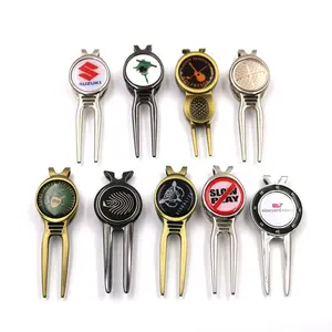 Cadeau Artikelen Voor Zakelijke Zilveren Kleur Custom Logo Metalen Zink Legering Golf Divot Reparatie Tool Met Bal Marker In Hoge Kwaliteit