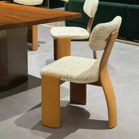 Chaise de salle à manger en cuir haut de gamme, style moderne, luxe léger, avec structure en fer, pour la maison, l'appartement, la villa.