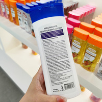 Crème Corporelle Éclaircissante Soin de la Peau Réparation Lissante Hydratante Vitamine C Blanchissante Bio pour Visage et Corps