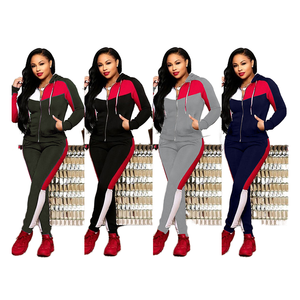 Ensemble de survêtement deux pièces léger et respirant à séchage rapide pour l'été, avec logo personnalisé, couleur unie, manches courtes, pantalon de jogging, tenue de plage - Product Image 1