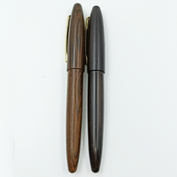 Stylo plume en bois d'apprentissage de bureau d'affaires
