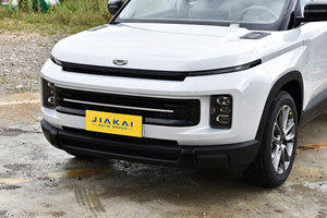 รถยนต์ Geely ICON SUV ขนาดเล็กใหม่เอี่ยม เครื่องยนต์เบนซิน 1.5T เทอร์โบ 5 ที่นั่ง เกียร์ 7 สปีดแบบคลัตช์เปียกคู่ สำหรับครอบครัว เหมาะสำหรับการส่งออกขายส่งทั่วโลก - Product Image 5