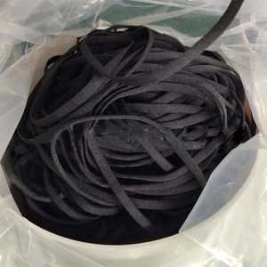 Bande élastique plate pour oreilles en spandex/nylon de qualité supérieure, noire, 3 mm/5 mm, 20 mm, 140 sous-vêtements - Product Image 4