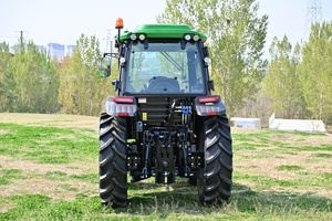 Tractor de Ruedas Tavol 90HP 4x4 de Alta Productividad con Transmisión por Engranajes para Uso Agrícola y de Jardinería - Product Image 1