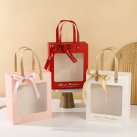 Sacs cadeaux en papier en gros, boîtes à gâteaux avec fenêtre en PVC, ruban et nœud, logo personnalisé, OEM, qualité alimentaire, emballage de mariage en usine