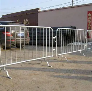 รั้วกั้นจราจรเหล็กหนาแบบเคลื่อนย้ายได้ รุ่นไอรอนฮอร์ส ปี 2025 สำหรับงานมาราธอน - Product Image 5