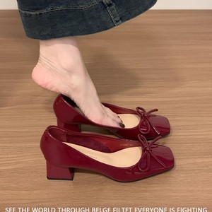 Zapatos de tacón grueso con lazo para mujer, estilo 2026, zapatos de boda rojos, antideslizantes, tacones altos de punta cuadrada - Product Image 4