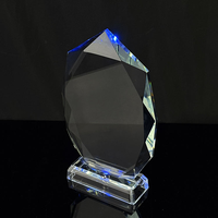 Trophée en cristal vierge personnalisé en forme de diamant avec base lumineuse multicolore – Offre spéciale