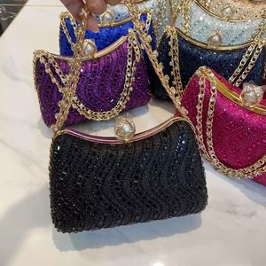 Wholesale Polyester Fashionable Rhinestone-encrusted Evening Clutch <strong>Bags</strong> Luxury Women's <strong>Sparkling</strong> Party Chain Shoulder <strong>Bag</strong> - Product Image 5