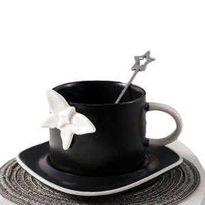 Solhui Ins nórdico lindo mariposa cerámica taza de café y platillo <span class=keywords><strong>ste</strong></span> exquisito juego de tazas de té de la tarde - Product Image 5