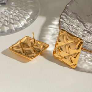 Pendientes Geométricos Cuadrados de Acero Inoxidable Chapados en Oro de 18k, Joyería para Fiestas, Accesorios de Moda - Product Image 3