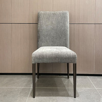 Chaises de salle à manger rembourrées pour hôtel, chaises de restaurant, chaises de réception modernes minimalistes de luxe léger avec structure en fer