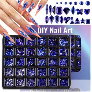 Accesorios de Lujo para Uñas con 30 Rejillas de Cristales Rojos/Azules, Diamantes 3D Alien, Mezcla de Formas de Diamantes de Imitación AB - Product Image 3