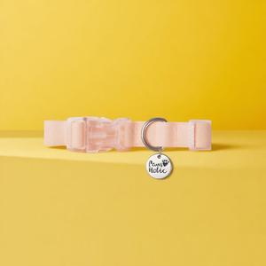 Collier pour chien de taille M, imperméable, de qualité supérieure, moderne, luxueux, en PVC durable, avec un design simple et solide, personnalisable, réglable, vente en gros pour chiens - Product Image 1