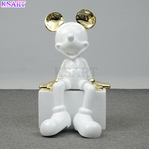 Cartone animato creativo viscerato Mickey Minnie statua di Mickey Minnie cartone animato Mickey seduto su una sedia - Product Image 5