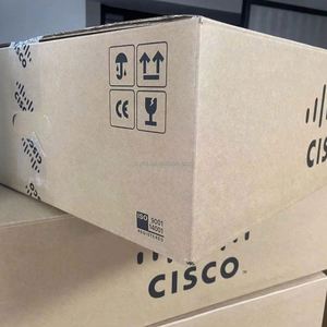 Routeur Ethernet Gigabit intégré C8200L-1N-4T avec fonction POE 4x10 Gbps, commutateur réseau série C8200 - Product Image 1