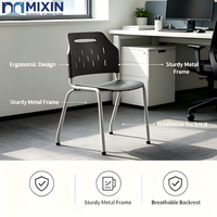 Chaise d'entraînement empilable ergonomique en plastique PP avec pieds en métal robustes, design moderne pour l'école, la salle de classe et l'appartement