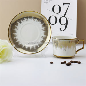 Service à café en porcelaine fine plaquée or royal avec design personnalisé, écologique et compatible lave-vaisselle pour 6 personnes - Product Image 3