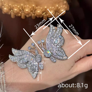Orecchini Pendenti a Farfalla per Donne, Design Geometrico Ispirato agli Animali, Gioielli Eleganti alla Moda - Product Image 3