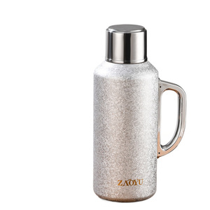 Elegante tetera con revestimiento de titanio, separador de agua y té integrado, diseño portátil, lista para usar - Product Image 5