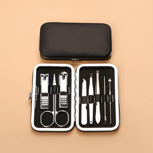 Ensemble de manucure de luxe en acier inoxydable, ensemble de coupe-ongles 8 pièces, ciseaux professionnels pour le soin des ongles - Product Image 3