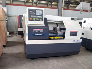 Producto caliente Torno CNC automático de alta precisión y alta rigidez CK6130 Máquina de torno de cama plana horizontal - Product Image 4