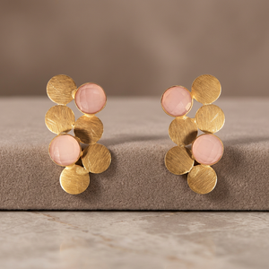 Boucles d'oreilles Huggie en argent sterling 925 plaqué or, rose perlé, tendance pour femmes - Product Image 2