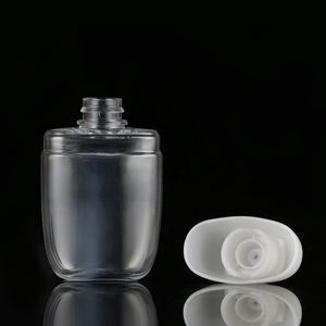 Botella de Viaje de 30ml 50ml con Pulverizador y Bomba Dosificadora Cuadrada para Cosméticos, Lociones, Champú, Desinfectante de Manos, 1oz - Product Image 3