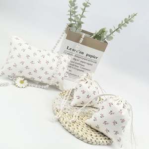 Bolsa de Algodón con Estampado de Flores Pequeñas, Peso Medio, Diseño Sorprendentemente Suave y Cómodo, Bolsa Local para Joyería - Product Image 3