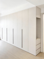 Offre Spéciale : Ensemble de Chambre Minimaliste en Bois de Chêne avec Coiffeuse Intégrée, Armoire et Éclairage LED pour Chambre Familiale