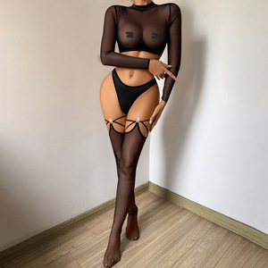 Ensemble de lingerie féminine en résille transparente avec string - Haut court à manches longues et <span class=keywords><strong>bas</strong></span> résille noirs et rouges - Product Image 5