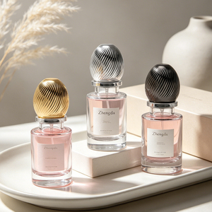 Flacons de parfum en verre élégants et simples, <span class=keywords><strong>vente</strong></span> directe usine, 30ml 50ml 100ml, avec col serti et pulvérisateur à pression, contenants vides portables - Product Image 2
