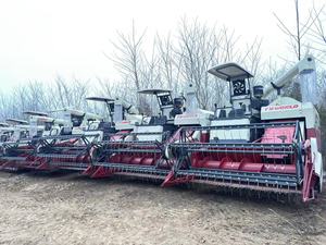 Vendita diretta di seconda mano di alta qualità macchine agricole FMWORLD Ruilong PLUS ++ 125HP mietitrebbie con grande <span class=keywords><strong>granaio</strong></span> - Product Image 3