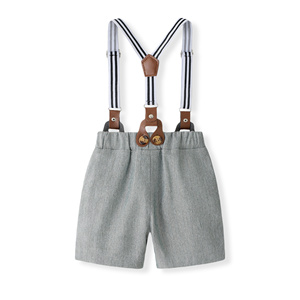 Catpapa En gros Ensemble de cérémonie 4 pièces pour bébés garçons : Body imprimé croix, short à bretelles, nœud papillon et béret - Product Image 6