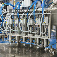 Machine de remplissage et de bouchage rotative pour sachets de jus, aliments pour bébés, détergent, pâte, et sachets souples Doypack à bec verseur