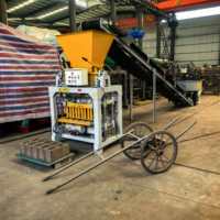 Machine à blocs creux en béton 4-35C, 4 pièces par moule, cycle rapide 35-45s, moteur 7,5 kW, FOB Port de Qingdao, expédition vers l'Afrique et le Moyen-Orient