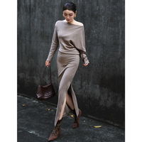 2026 Musim Gugur/Dingin Elegan Satu Bahu Belahan Samping Streetwear Modis Rajutan Pinggang Tinggi Slim Fit Bodycon Eropa Prancis Panjang