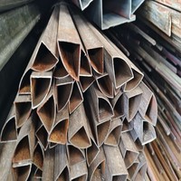 Tuyau sans soudure sectionnelle spéciale ASTM A519 1045, exceptionnel pour les supports de machines d'ingénierie