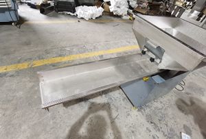 नई स्टेनलेस स्टील वाइटिंग हॉपर फीडर मशीन और रेस्तरां और खेतों के लिए आसान सफाई के साथ नई स्टेनलेस स्टील वाइब्रेटिंग होपर - Product Image 4