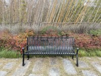 Banc public en acier robuste pour extérieur, idéal pour parcs, jardins et patios