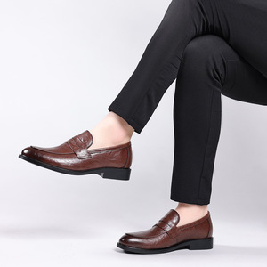 รองเท้าโลฟเฟอร์หนังลำลองสำหรับผู้ชาย พื้นนุ่ม สวมใส่สบาย สีดำและสีน้ำตาล สำหรับวัยรุ่นอายุ 18-40 ปี - Product Image 4