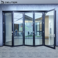 Puertas Plegables de Aluminio de Alta Resistencia con Rotura de Puente Térmico, Doble Acristalamiento Low-E, Puertas Bi-Plegables para Patio de Residencias de Lujo con Gran Apertura