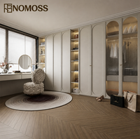 Armoires de dressing de luxe sur mesure, design moderne avec organisation flexible pour projets de villas haut de gamme