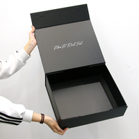 Boîte cadeau pliable magnétique A5 avec logo UV personnalisé, boîte d'emballage rigide en carton de luxe pour vêtements, chaussures et articles de luxe