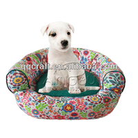 Lit pour chien et chat QQPET en fausse fourrure de luxe, lavable, avec coussin amovible, emballé dans un carton écologique