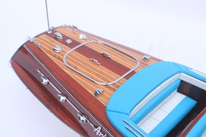 Barcos Decorativos de Madera RIVA ARISTON Europeos con Casco Blanco, Hechos a Mano con Madera Pulida de Alta Calidad, Arte y Coleccionismo para el Hogar, GIA NHIEN - Product Image 6