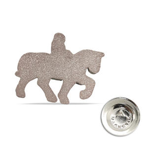 En Stock <span class=keywords><strong>Qatar</strong></span> Souvenir Pins Emblema Bandera Mapa Mascota Símbolo cultural Imán Insignias traseras Regalos del Día Nacional Barato al por mayor Personalizado - Product Image 3